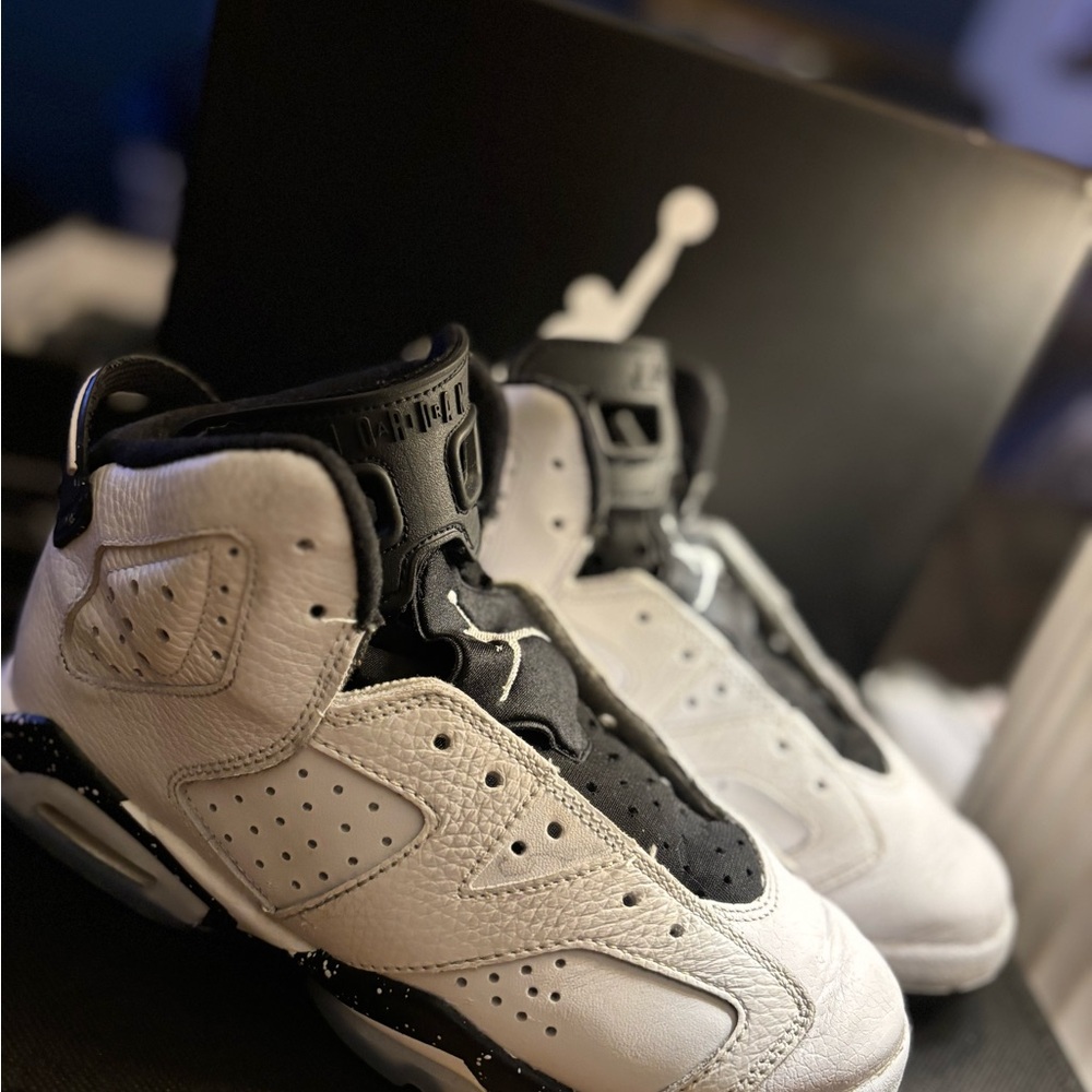 Air Jordan 6 Retro 'White/Black'  Size 5